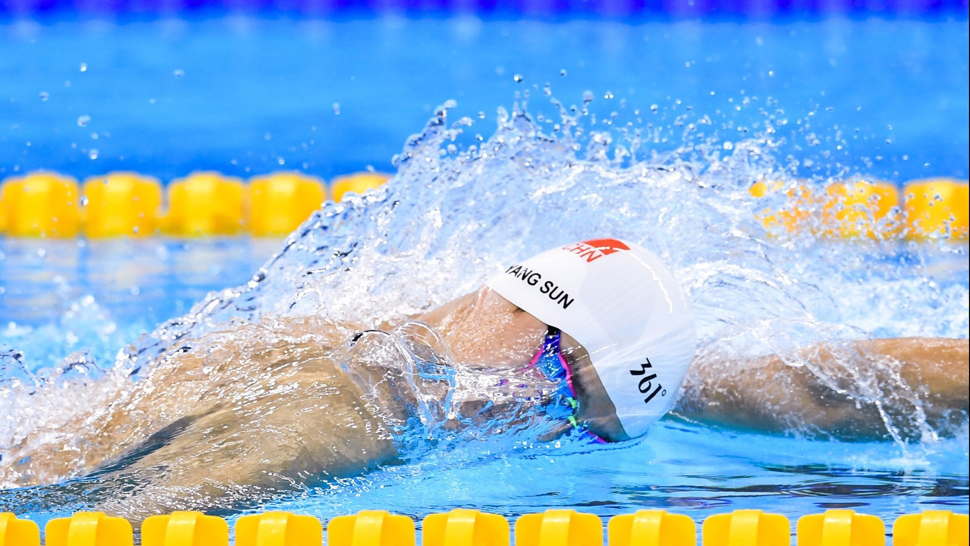 澳网半决赛激情夜!王曼昱里突外投,圣安东尼奥马刺爆冷费城76人